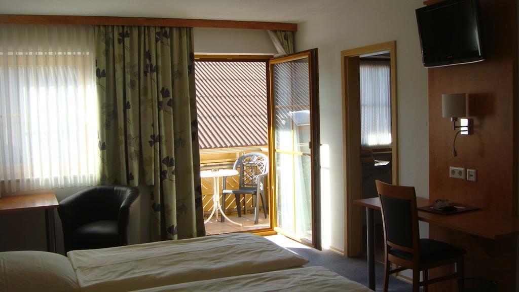 Hotel Garni Hopfengold Wolnzach Eksteriør bilde